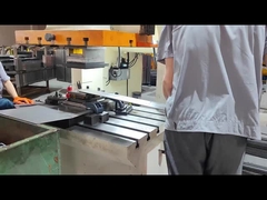 Comment s'appelle la machine à frapper?