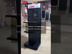 Toujours inquiet par les outils éparpillés sur le sol?