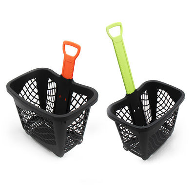 Un panier en plastique pliable avec quatre roues facile à ranger et à nettoyer